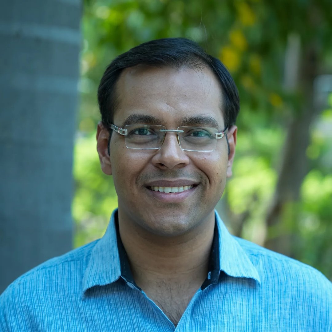 Ayussh Sanghi, Upsc Economics Educator
